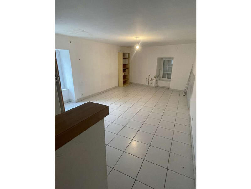 Maison - 300 m² - 13 pièces