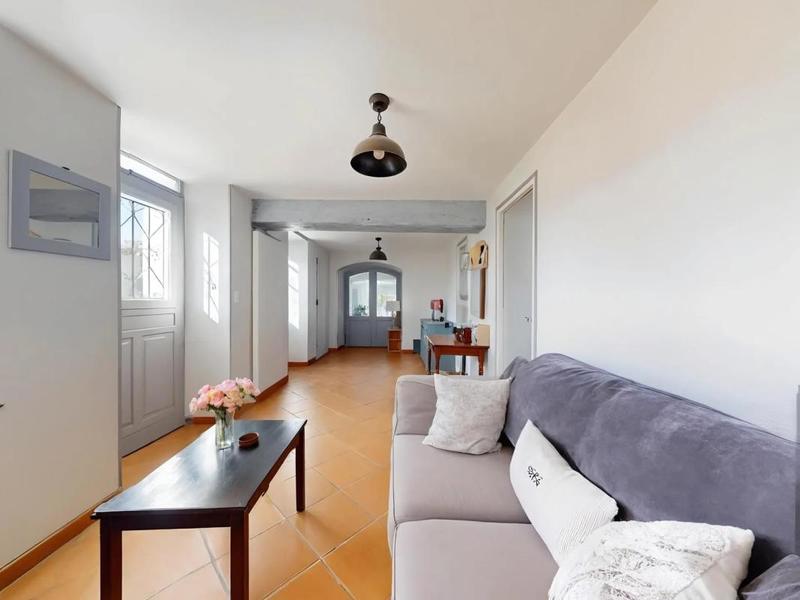 Maison - 320 m² - 7 pièces