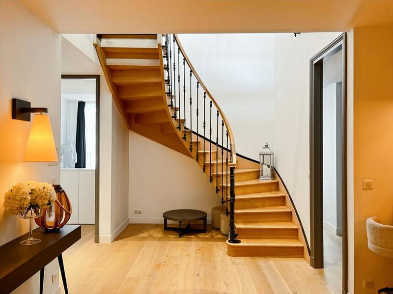 Appartement - 207 m² - 4 pièces