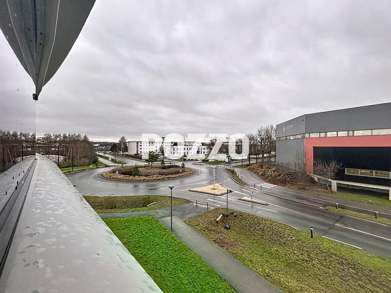 Bureau - 118 m² - 4 pièces