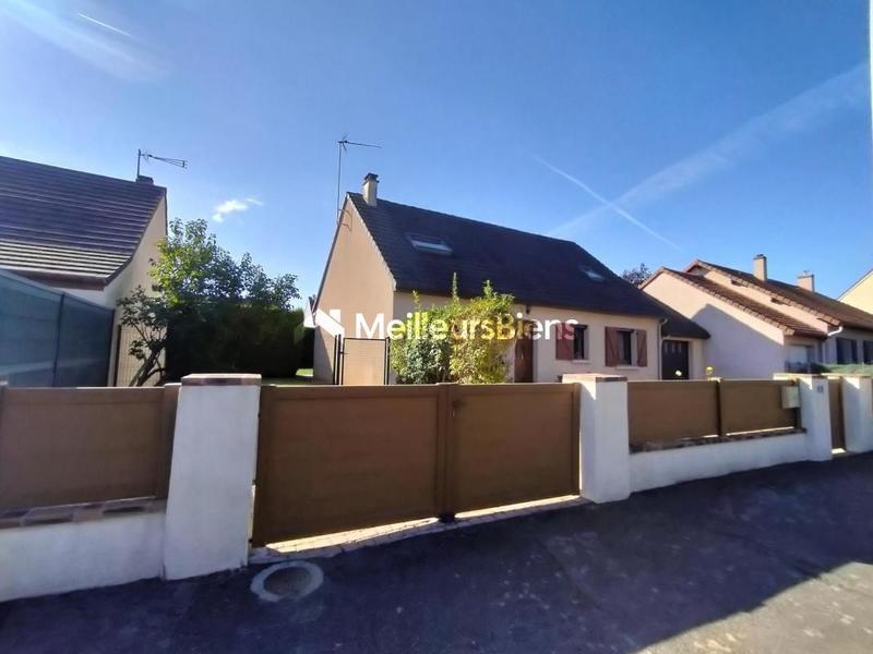 Maison - 121 m² - 6 pièces