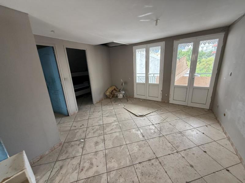 Immeuble - 260 m² - 7 pièces