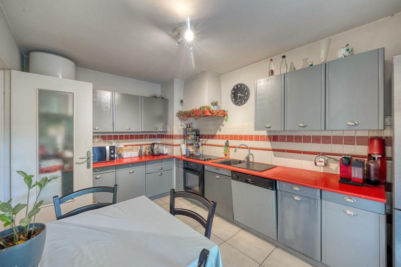 Appartement - 77 m² - 4 pièces