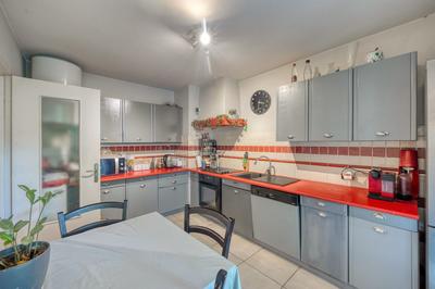 Appartement - 77 m² - 4 pièces