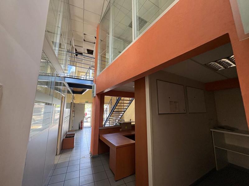 Local commercial - 288 m²