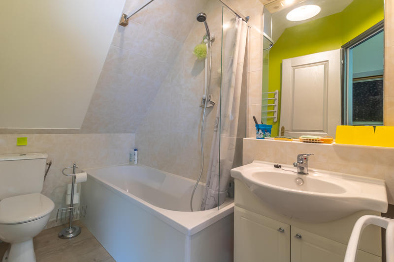 Propriété - 202 m² - 11 pièces