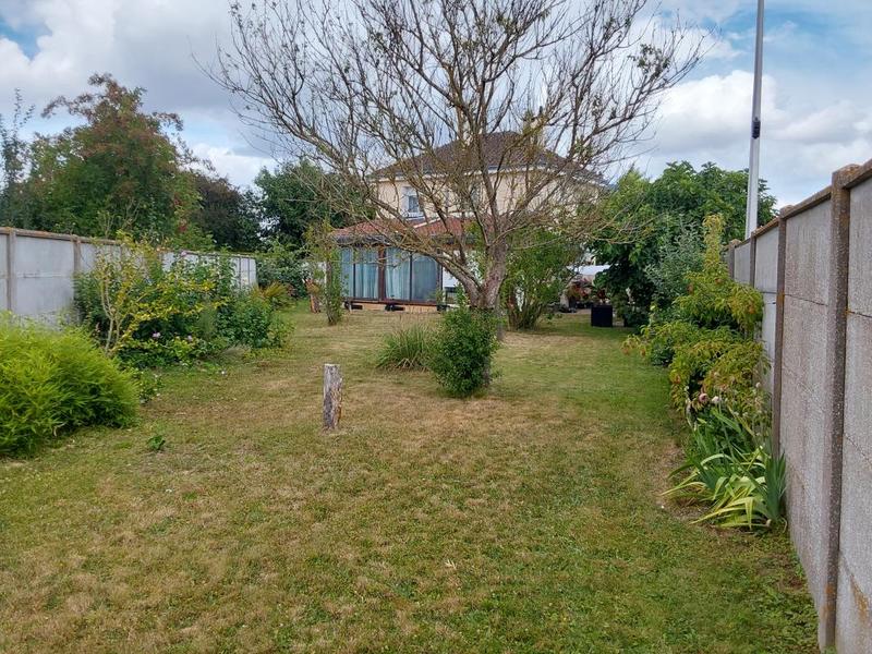 Maison - 92 m² - 5 pièces