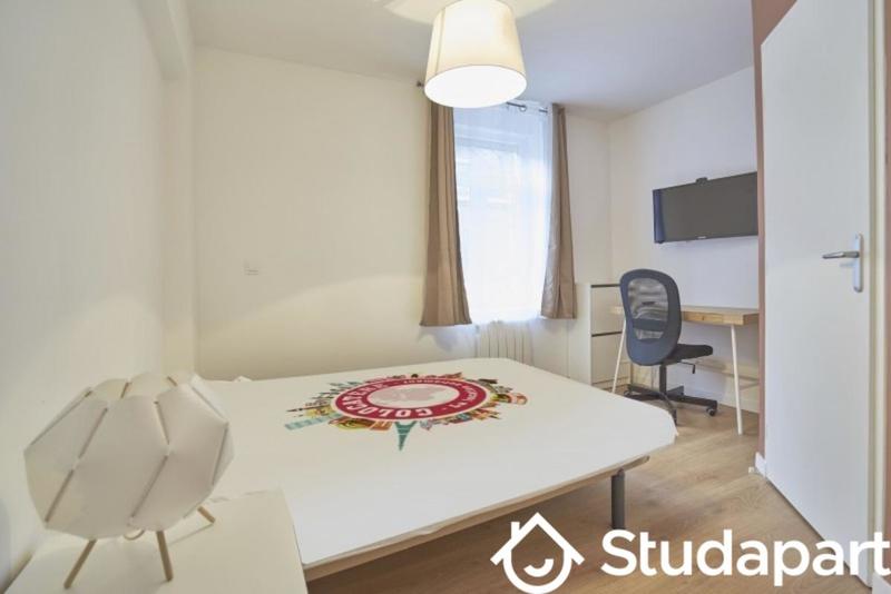 Chambre - 10 m² - 1 pièce