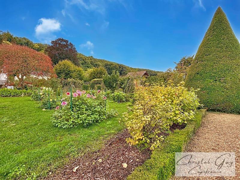 Maison bourgeoise - 247 m² - 10 pièces