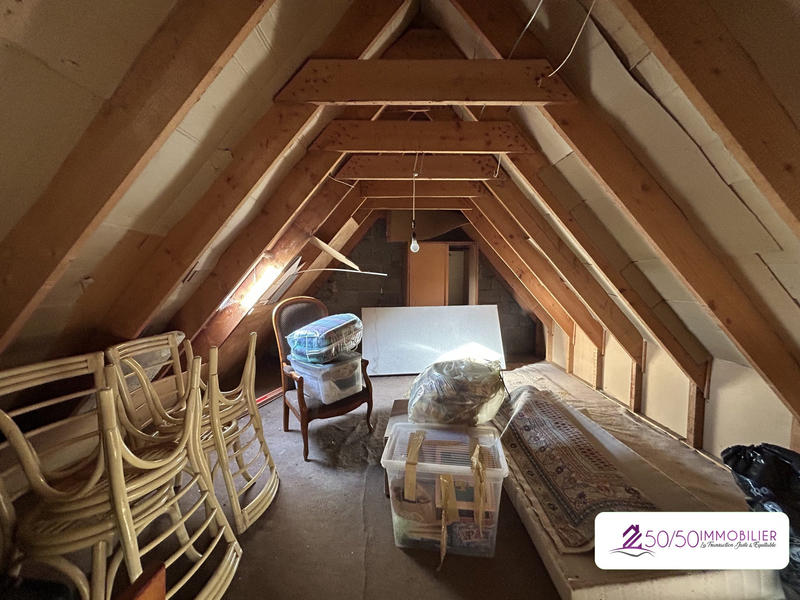 Maison traditionnelle - 95 m² - 5 pièces