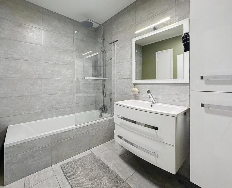 Appartement - 84 m² - 3 pièces