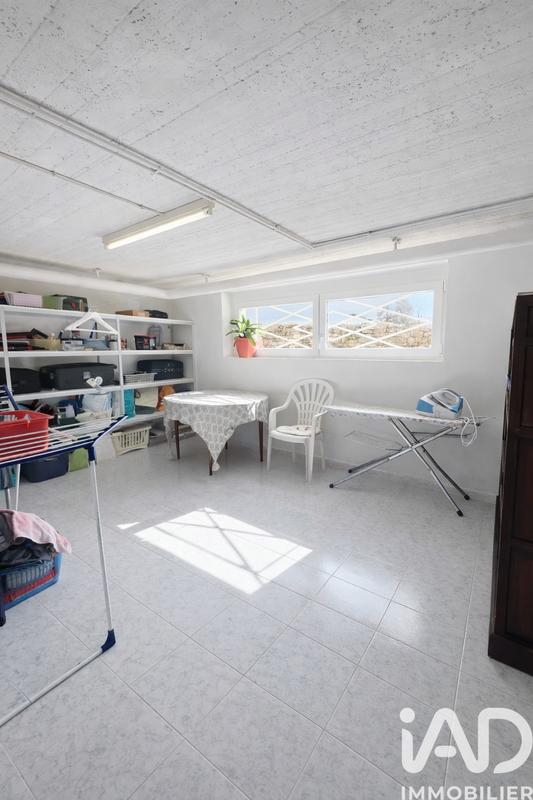 Maison - 240 m² - 5 pièces