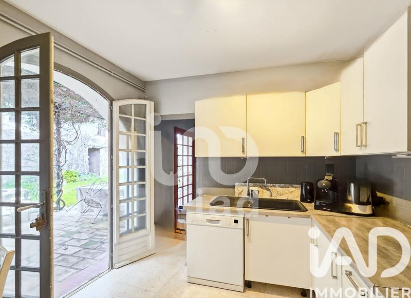 Maison de village - 206 m² - 9 pièces