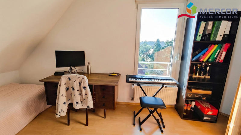 Appartement - 94 m² - 4 pièces