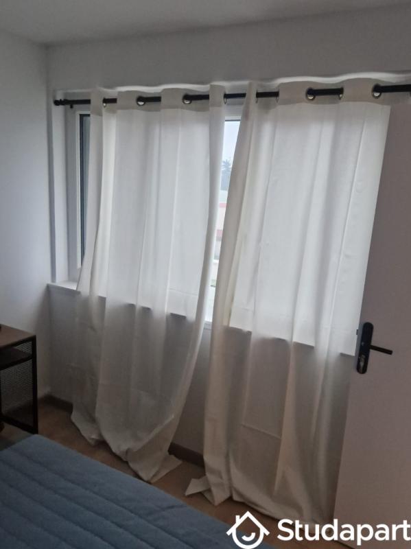 Chambre - 9 m² - 1 pièce