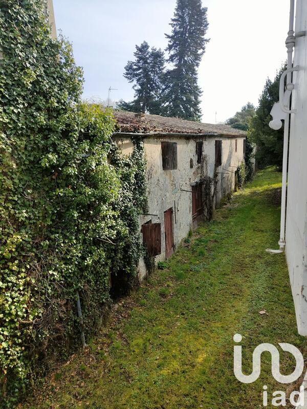 Maison - 300 m² - 7 pièces