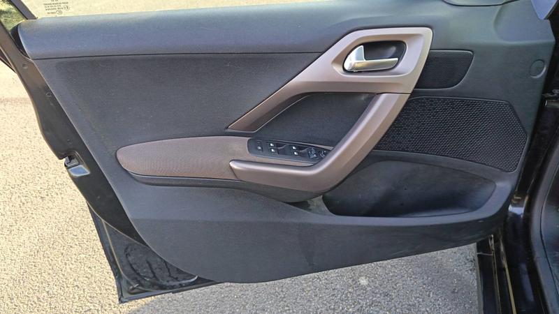 Peugeot 2008 1.2 VTi 82 Allure