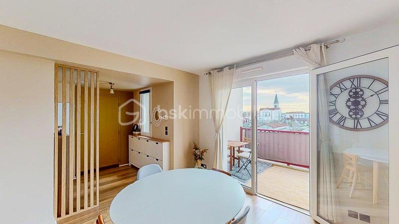Appartement - 75 m² - 4 pièces