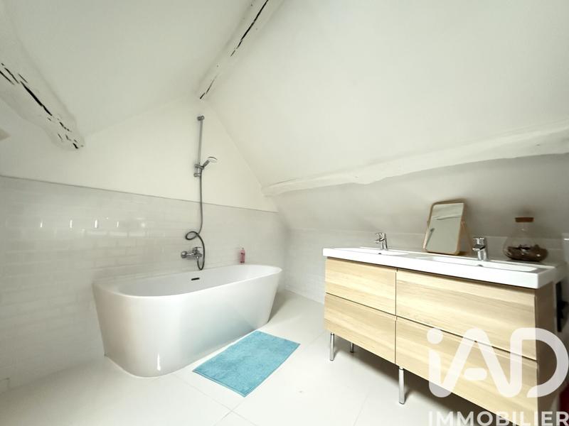 Maison - 137 m² - 6 pièces