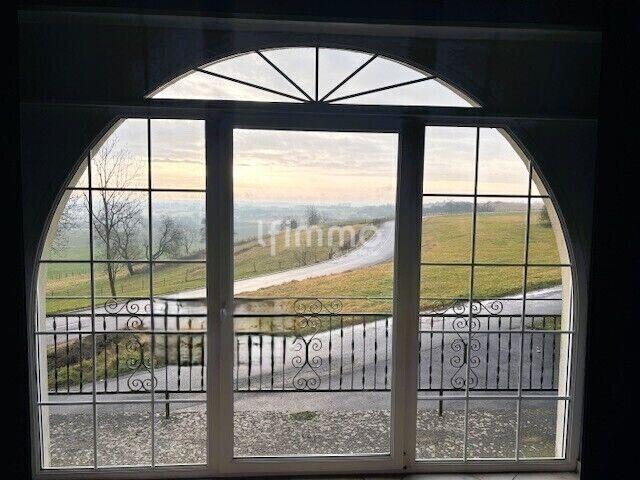 Villa - 210 m² - 6 pièces