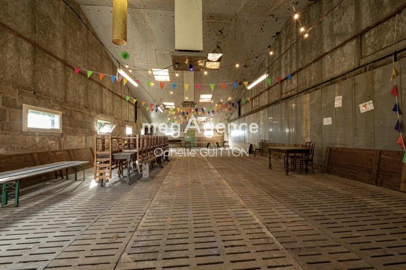 Corps de ferme - 230 m² - 6 pièces