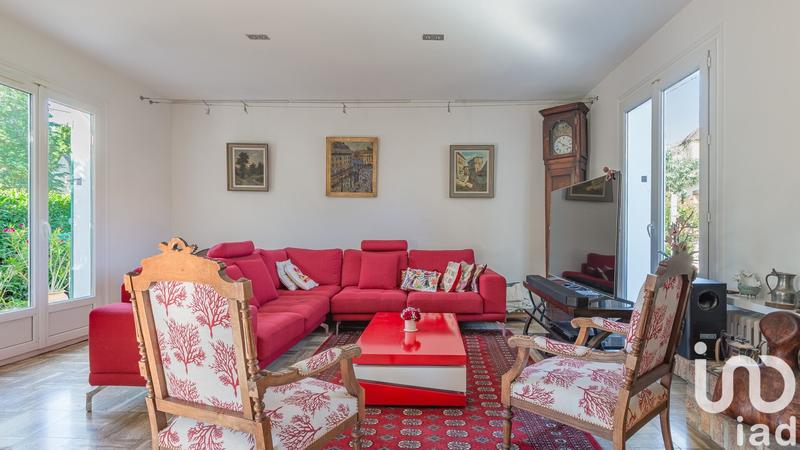 Maison - 183 m² - 9 pièces