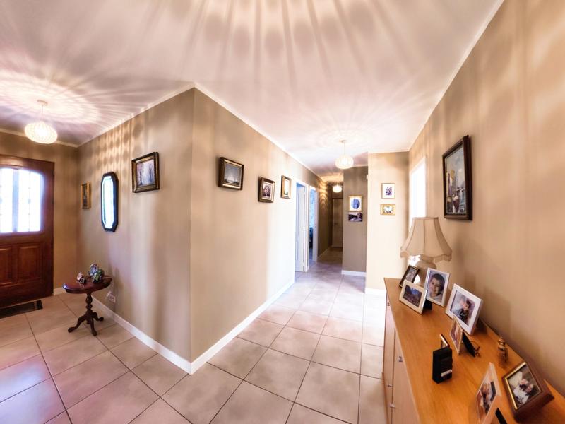 Maison - 137 m² - 5 pièces