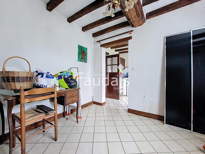 Maison - 255 m² - 11 pièces