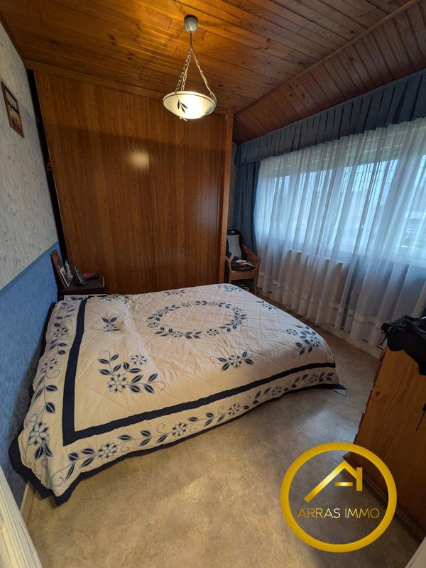 Maison - 101 m² - 6 pièces