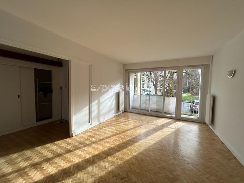 Appartement - 81 m² - 4 pièces