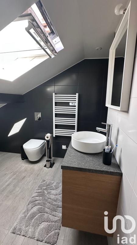 Maison - 91 m² - 5 pièces