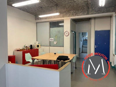 Local commercial - 120 m² - 1 pièce