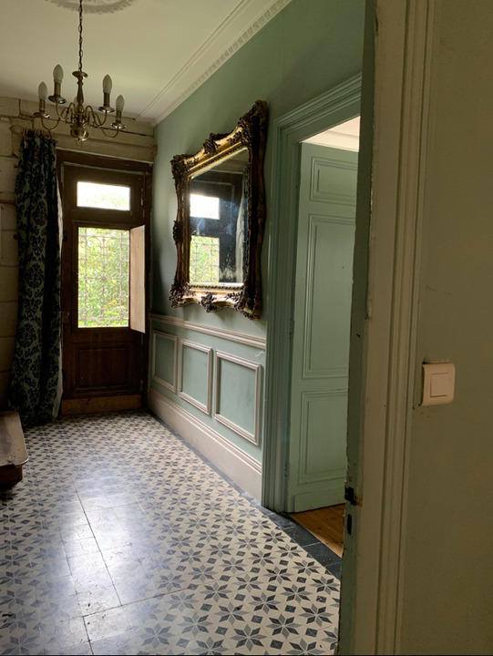 Maison - 245 m² - 7 pièces