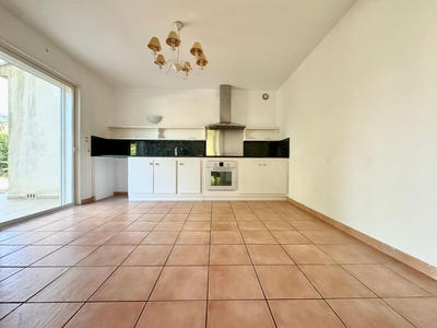 Maison - 166 m² - 5 pièces