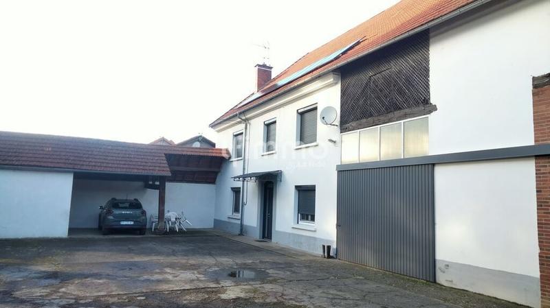 Maison - 231 m² - 5 pièces