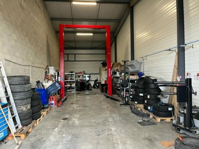 Local d'activité / Entrepôt - 720 m²