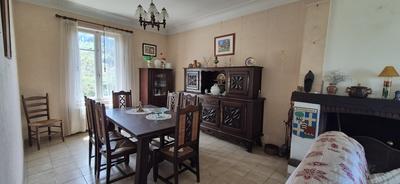 Maison - 153 m² - 8 pièces