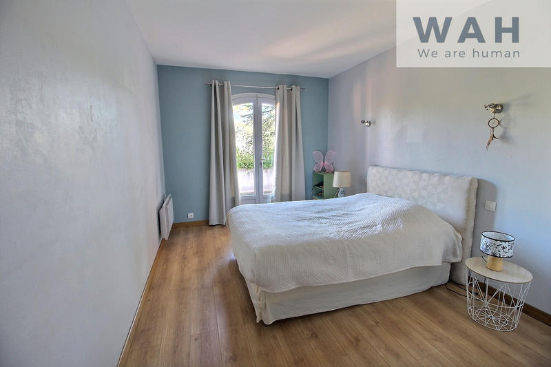 Maison - 159 m² - 6 pièces