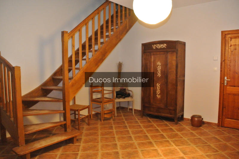 Maison - 270 m² - 9 pièces