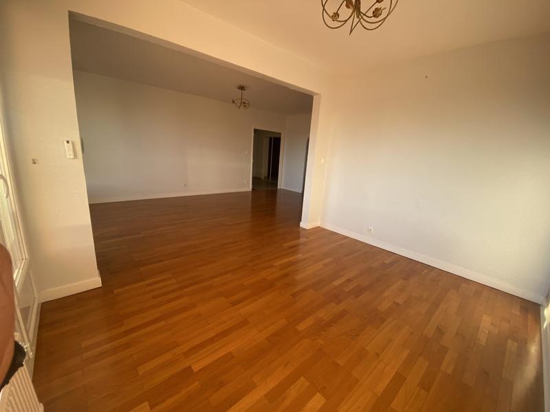 Appartement - 85 m² - 3 pièces
