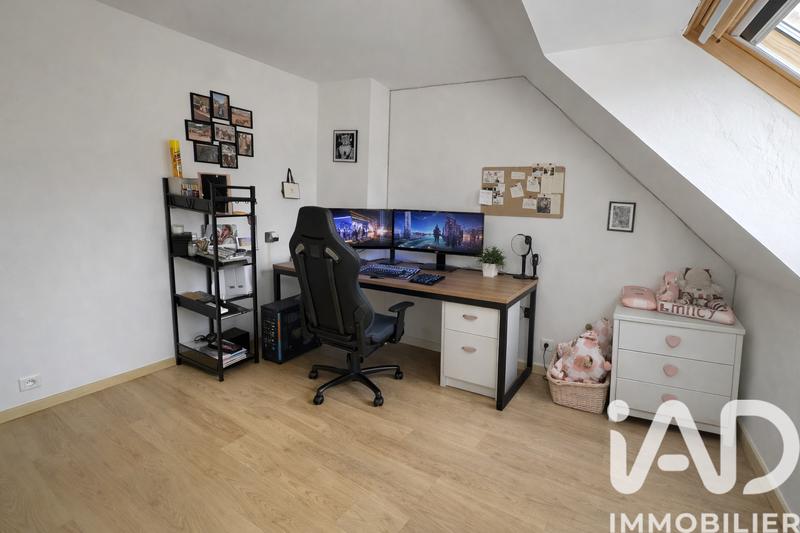 Maison - 90 m² - 5 pièces