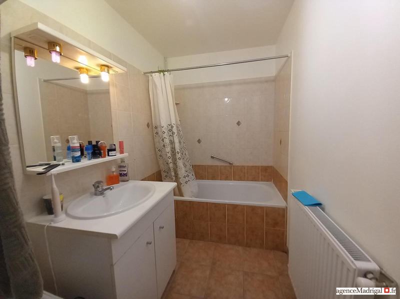 Appartement - 64 m² - 3 pièces