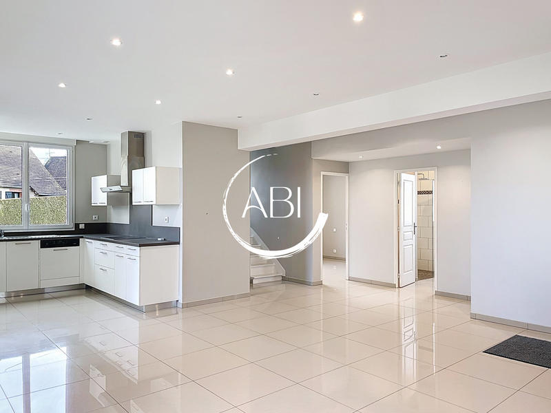 Maison - 140 m² - 6 pièces