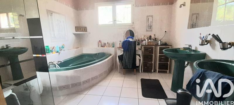 Maison - 180 m² - 7 pièces