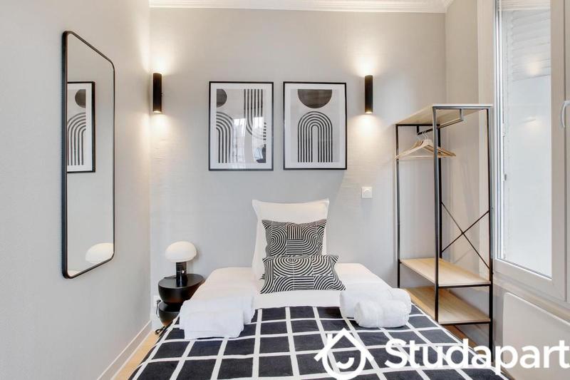 Chambre - 11 m² - 1 pièce