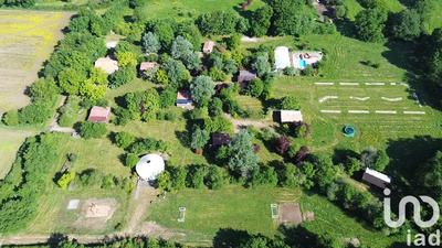 Maison - 330 m² - 14 pièces