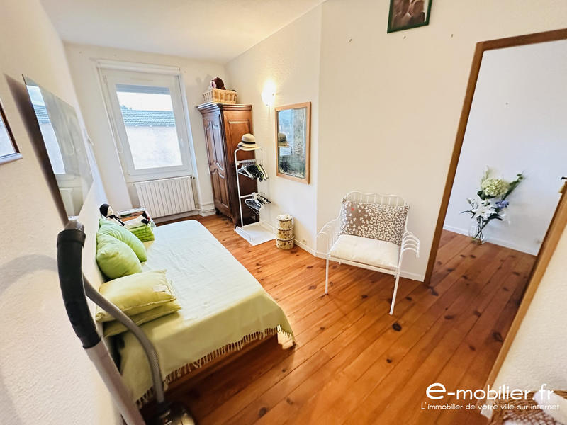 Maison traditionnelle - 145 m² - 5 pièces