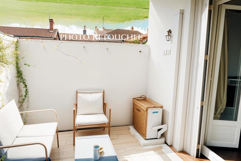 Immeuble - 143 m² - 8 pièces