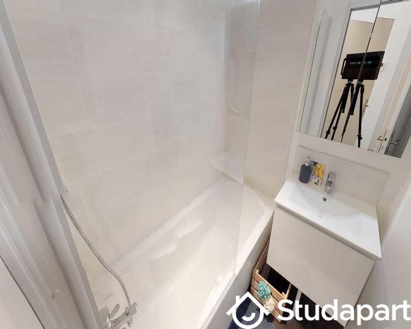 Chambre - 110 m² - 1 pièce