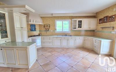 Maison - 161 m² - 6 pièces